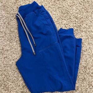Fabletics jogger scrubs